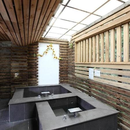 Hotspring World Wulai Hotel Exterior photo